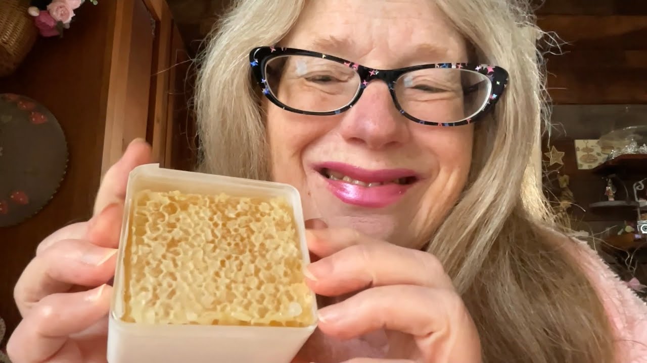 Gentle ASMR 🕊️✨ Tasting NZ Honey & Honeycomb 🍯🐝 Brunch Together ✨