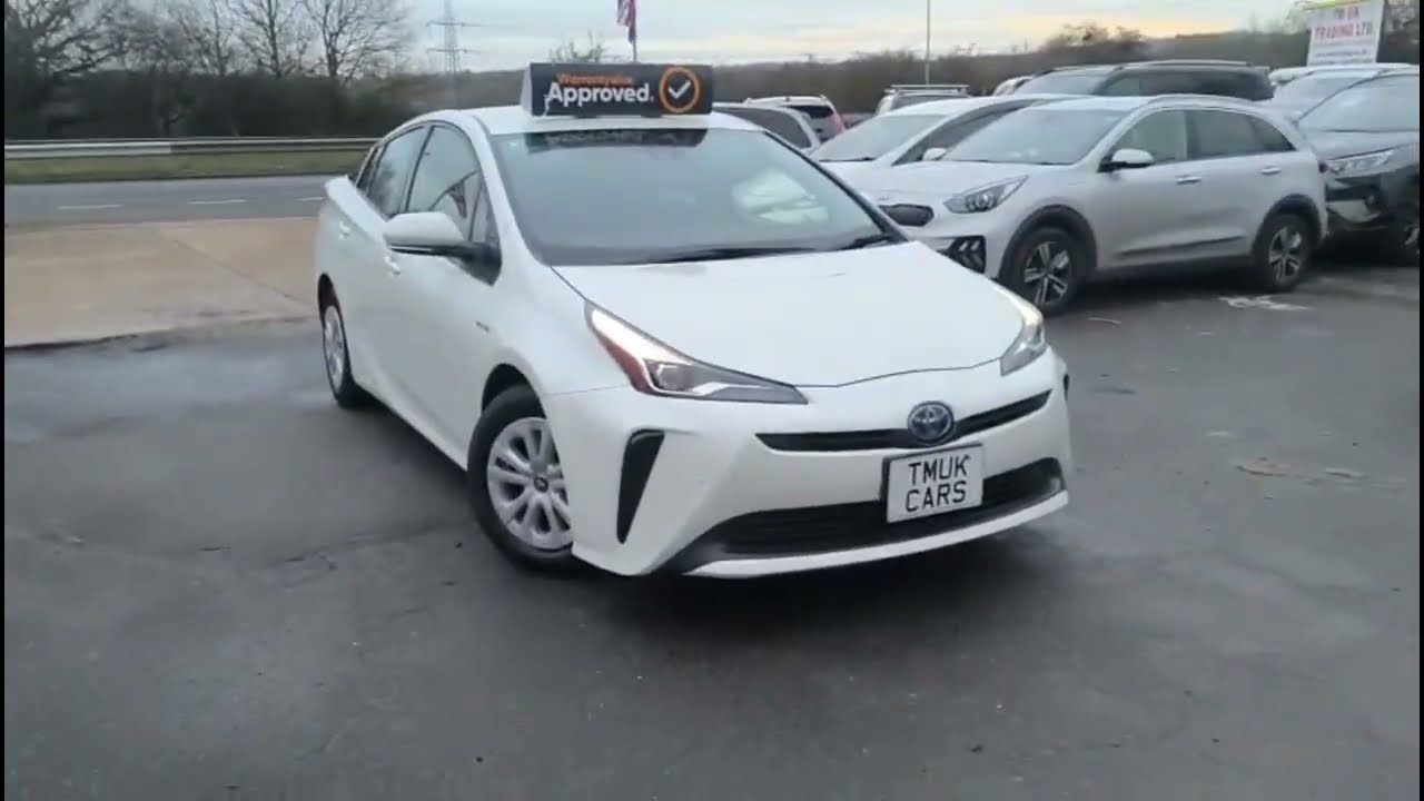 Обзор Toyota Prius 2019 1.8 Hybrid | Остается ли он лучшим подержанным гибридом?