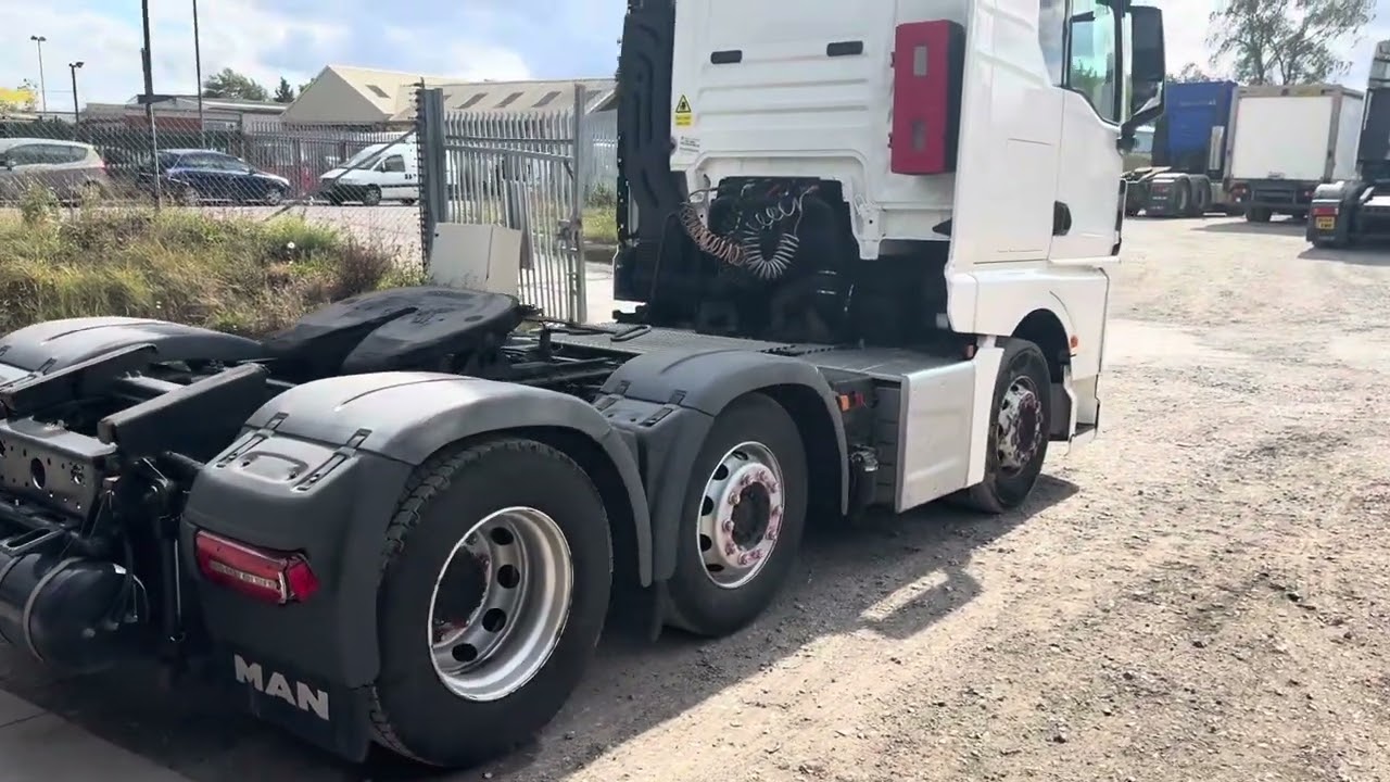 MAN TGX 26.470 6x2 tractor unit NX70 PKN