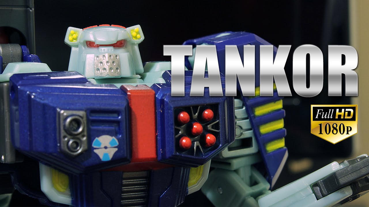 Hasbro IDW Generations Vehicon Tankor deluxe class robot figure review