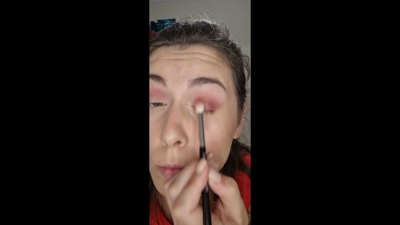 Maquilhagem de olhos f&aacute;cil! Tutorial Huda Beauty