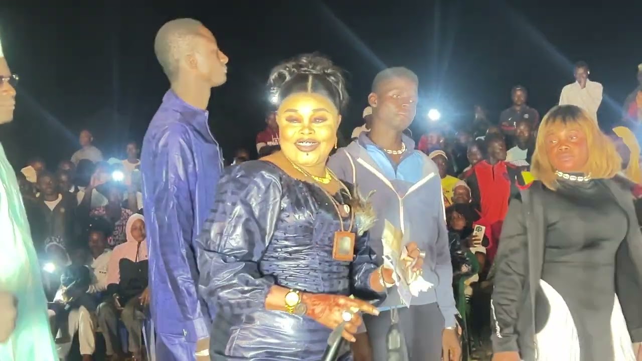 Doussou Ballo dans Diarabi nènè