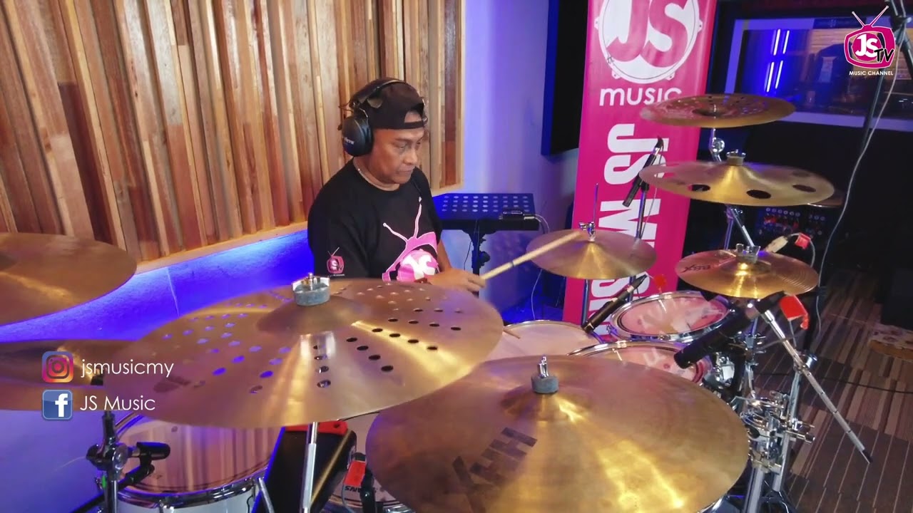 Joget Samad Feat Paul Gilbert - By Mahmud