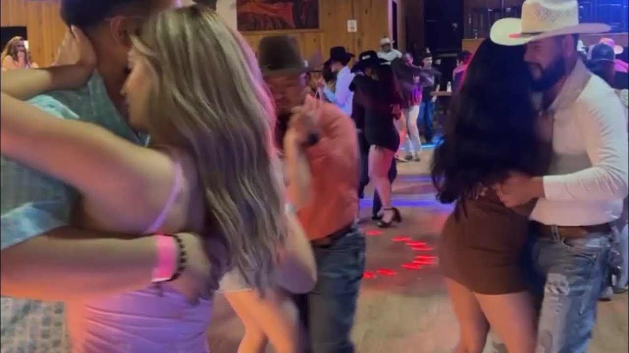 2001 Dallas Viernes Diversion  🫶💃🥂✅