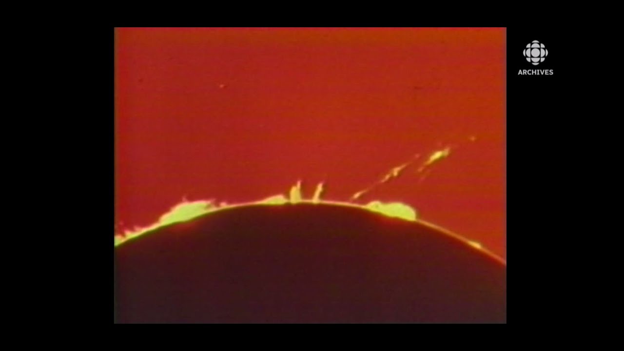 En mars 1989, une tempête solaire provoque une panne électrique majeure
