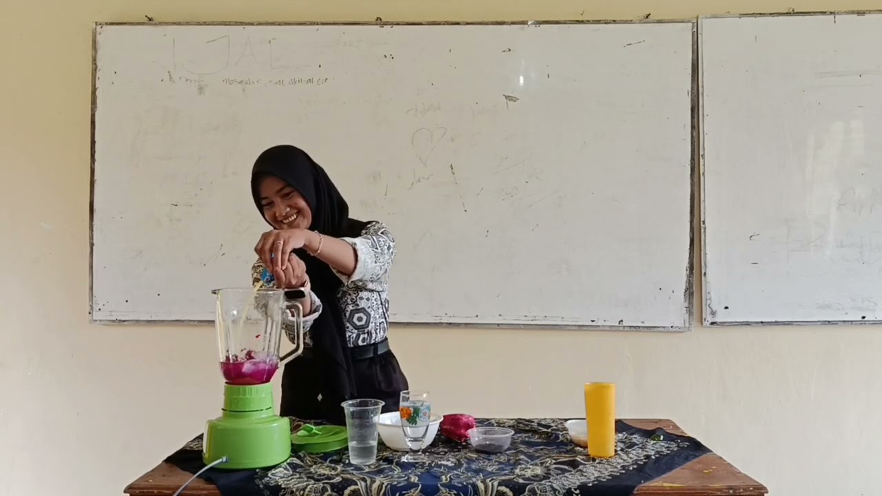 Hallo mem saya jelita dari kelas 12'5,,ini tugas vidio bahasa ingris saya terimakasih mem🥰