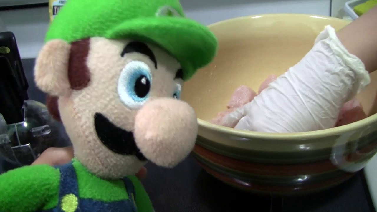 Cooking with Chef Luigi: Fried Chicken Nuggets