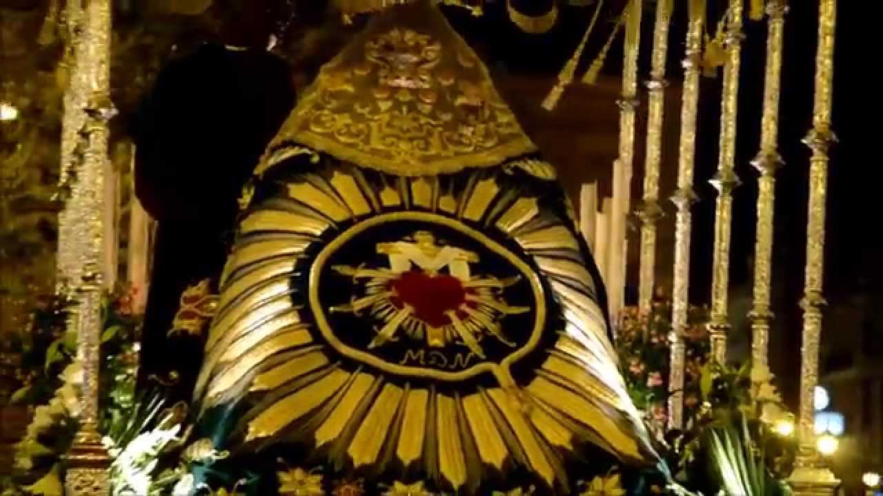 Procesión: María al pie de la cruz camino de la esperanza (Semana Santa de León 2014)