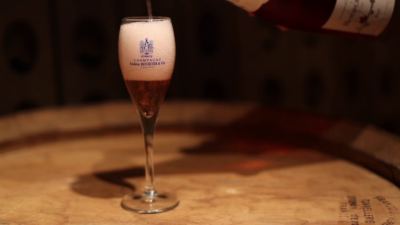 Champagne Bourcier: le travail de la vigne sur une année.