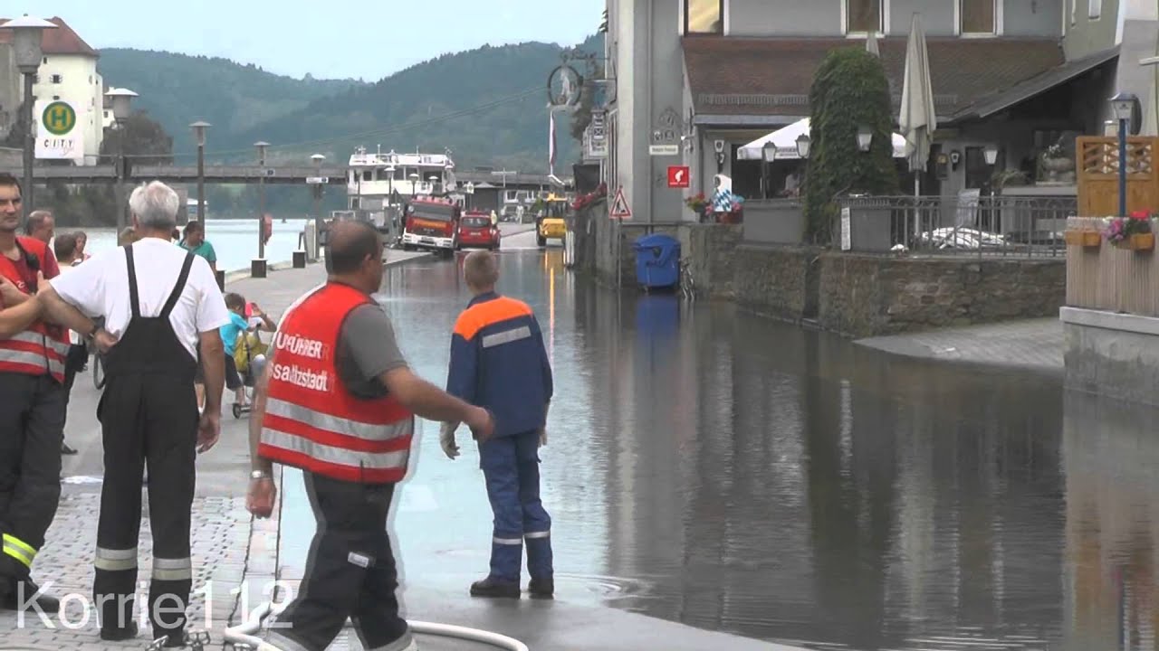 (Jugend)Feuerwehr im Einsatz für Hochwasser Passau