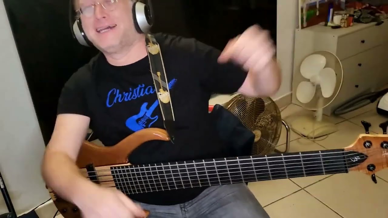 Mike Oldfield - Taurus II, 1982 (Bass and Keyboards Cover)