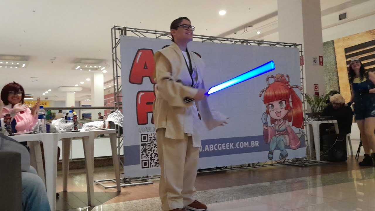 Jedi Niel desfilando na @abcgeekfair , que a força esteja com você 