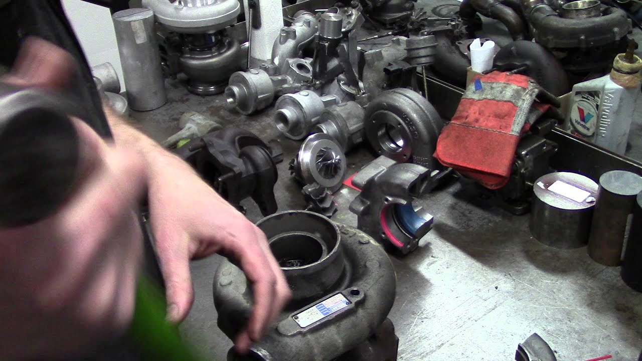 How to remove a turbine housing