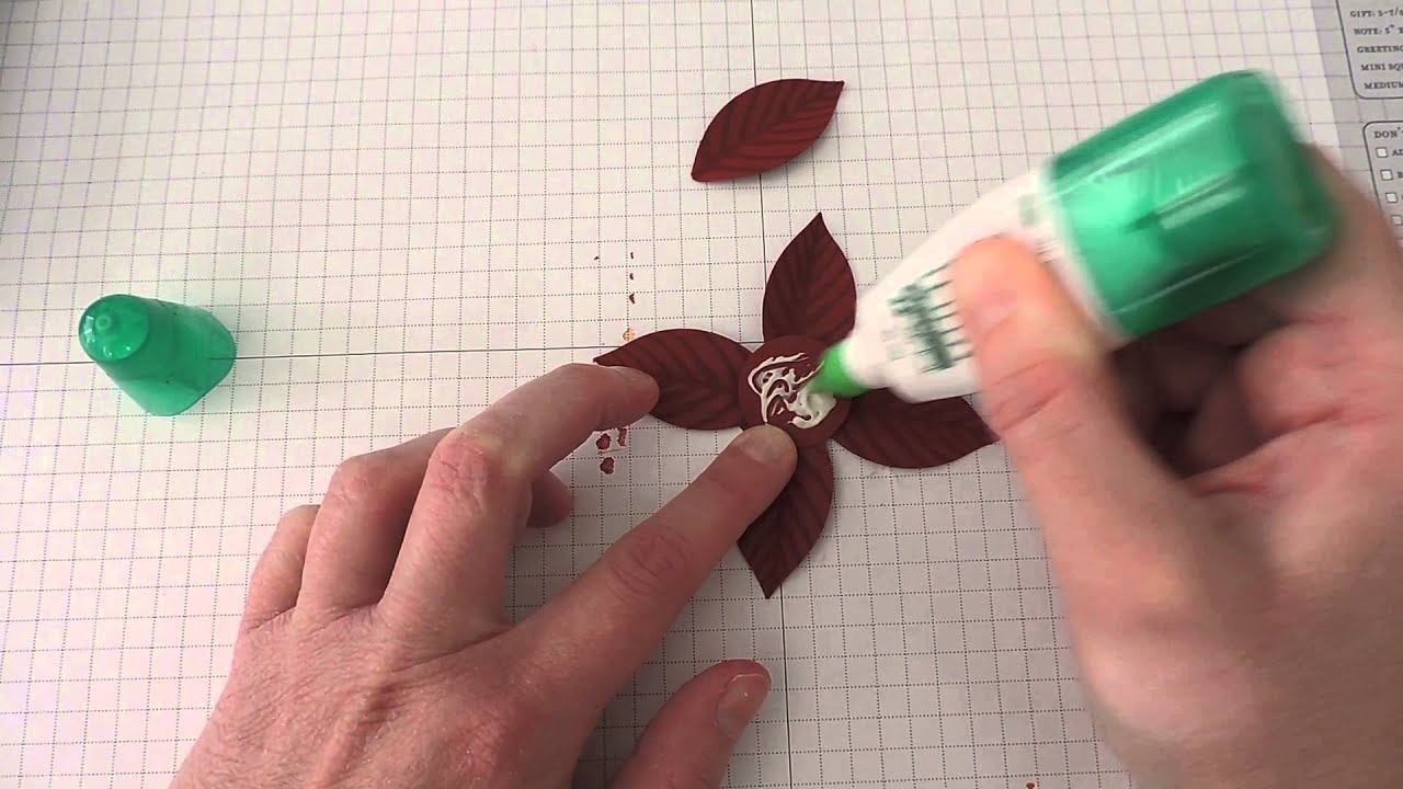 How to use Stampin' Up!'s New Festive Flower Building Punch