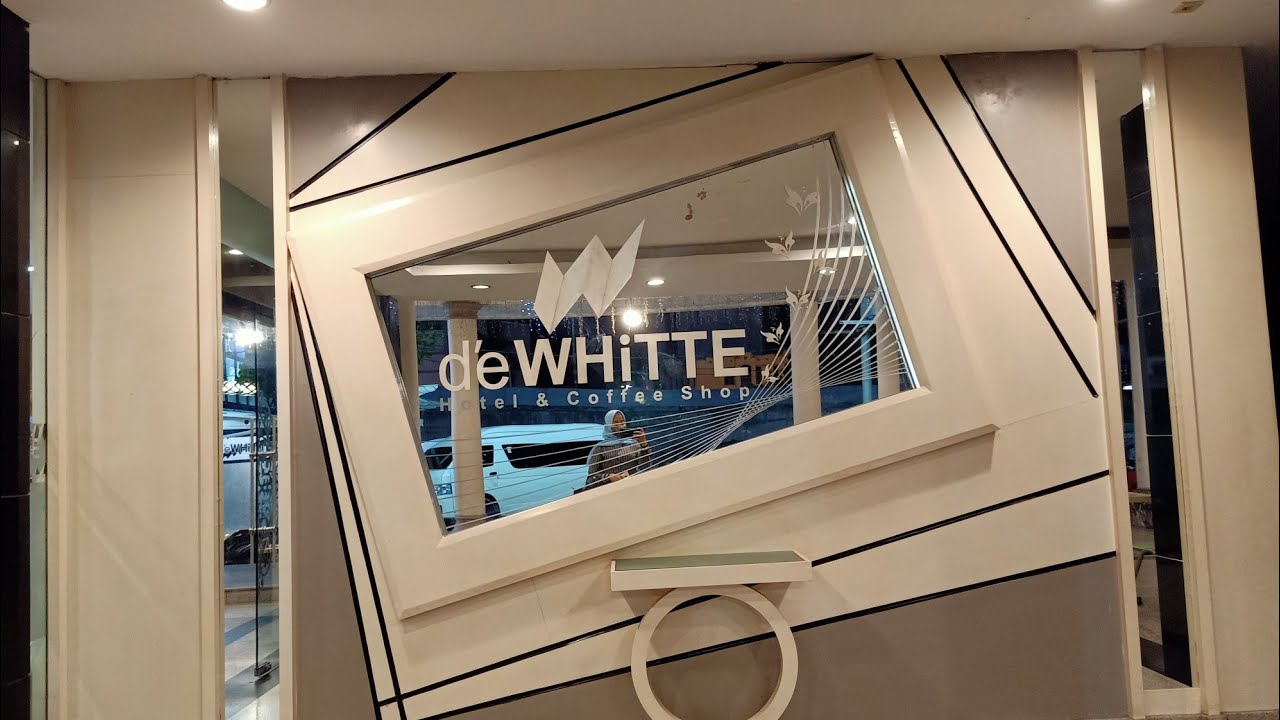 REVIEW D'E WHITTE HOTEL - HOTEL DEKAT LIVING WORLD & MALL SKA PEKANBARU