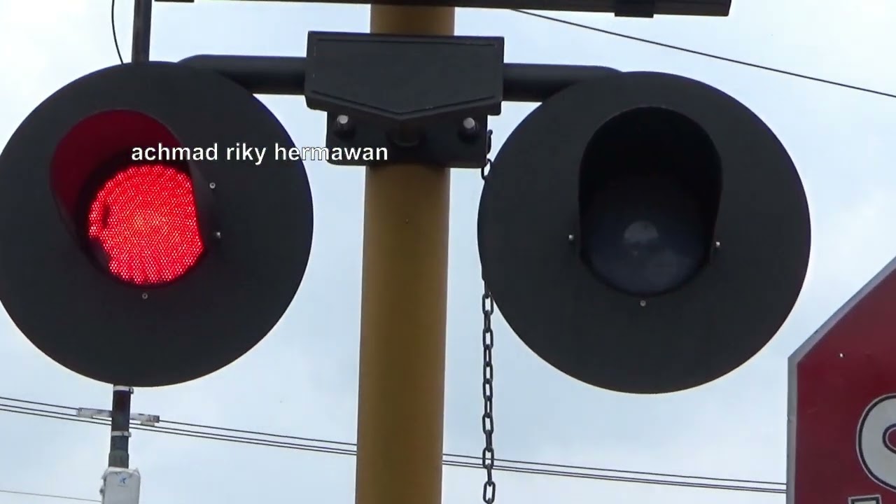 Perlintasan kereta api beringin indah trosobo sidoarjo