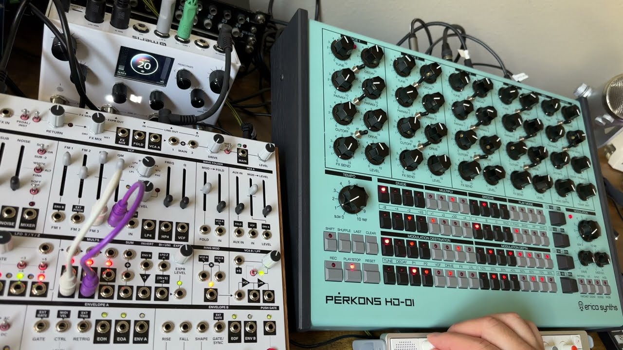 Perkons HD-01 Generative glitch? | Feat Intellijel Cascadia