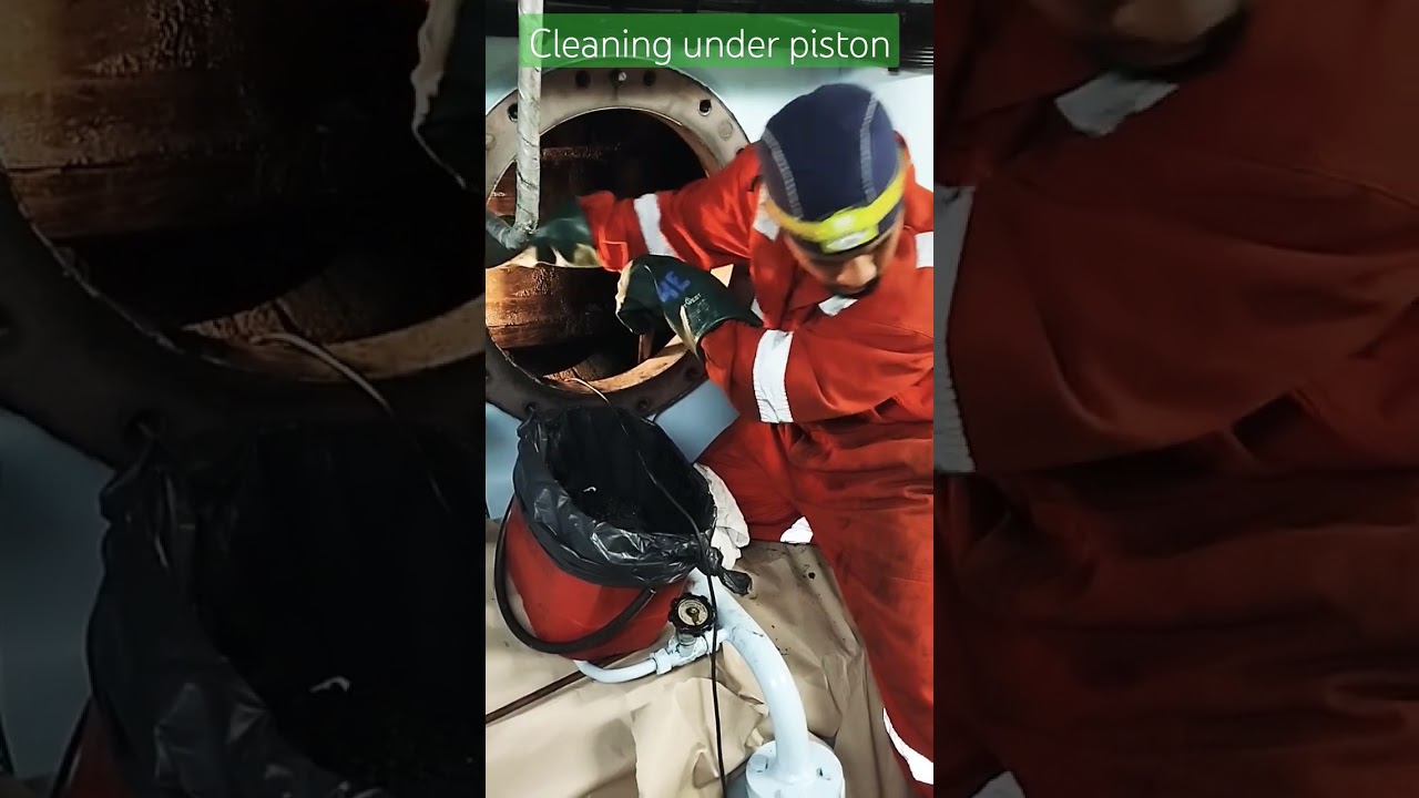 cleaning under piston #ships scavenging