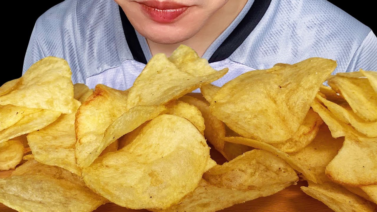 ASMR Eating Potato Chips | Ultra Crunchy Sounds🥔#asmr#asmrfood#asmreating#foodasmr