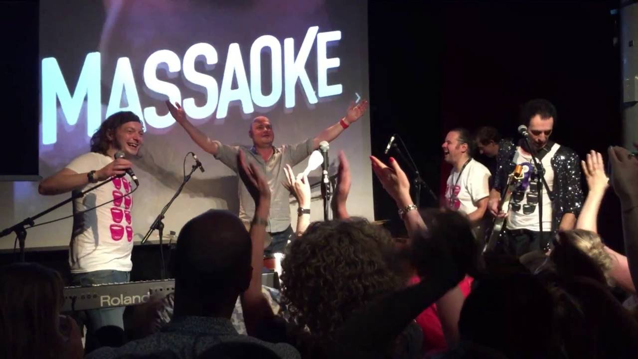 Al Murray drums Queen with Massaoke at the Edinburgh Fringe 2016