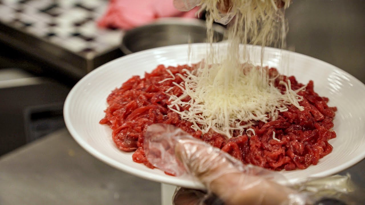 5가지 부위로 다양한 식감을 살린 눈꽃치즈 육회┃Snowflake Cheese Yukhoe(Steak Tartare)┃Korean Street Food