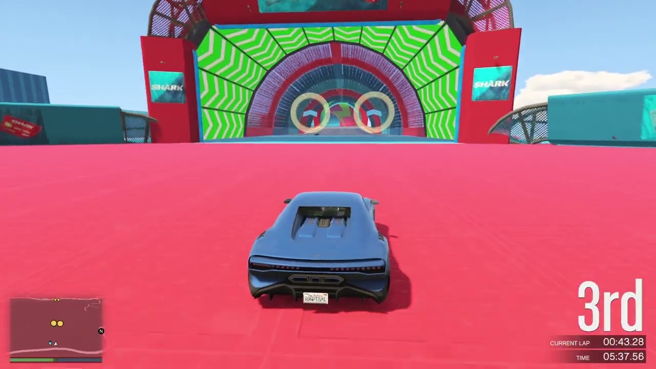 pravime suztezaniq v GTA 5 s kris i niki
