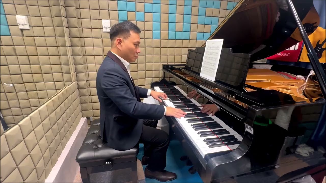 Minuet in C ~ Richard Jones [78th HKSMF Piano Grade 2 Class: 104]