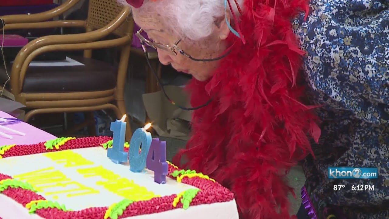 Kupuna celebrates 104th birthday at The Plaza at Punchbowl