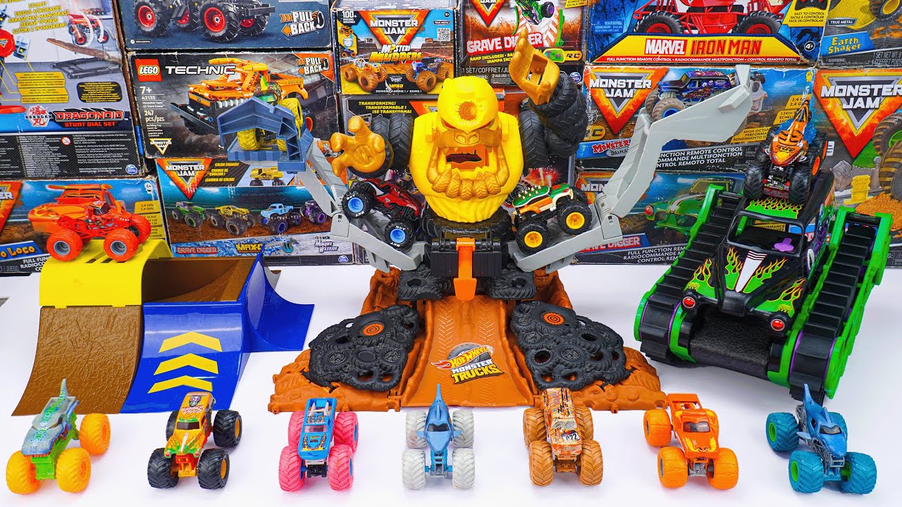 Monster Jam Collection Unboxing Review | Monster Jam Champ Ramp Freestyle