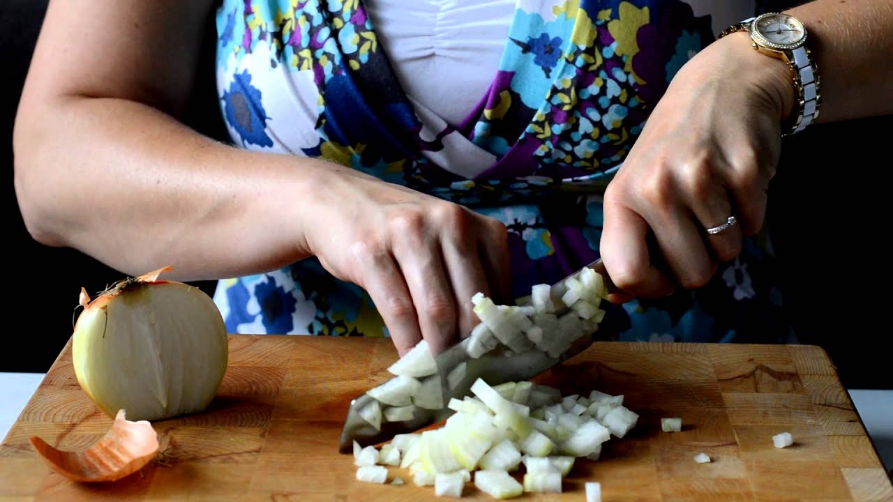 Kooktip: Uien snijden | Bettyskitchen.nl