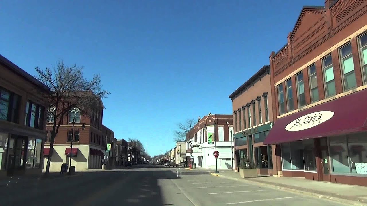 Driving through Owatonna, Minnesota 4x