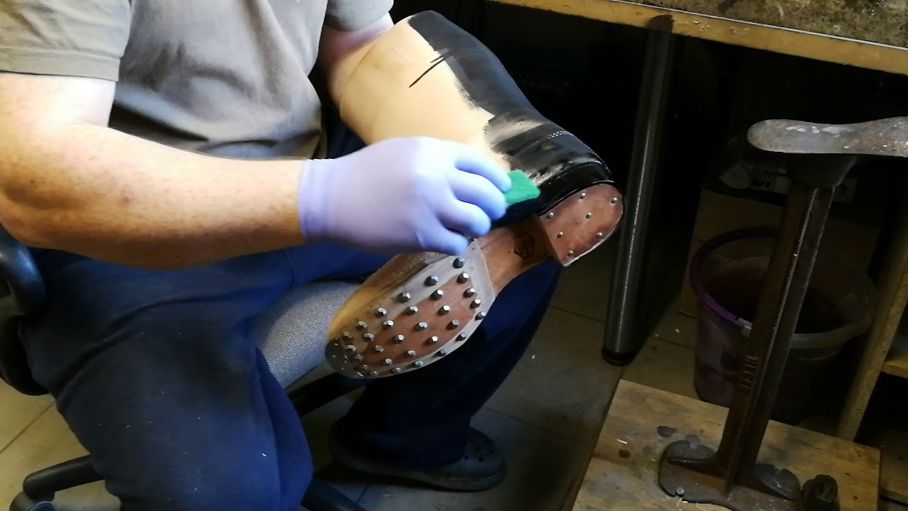 how to properly blacken shoes