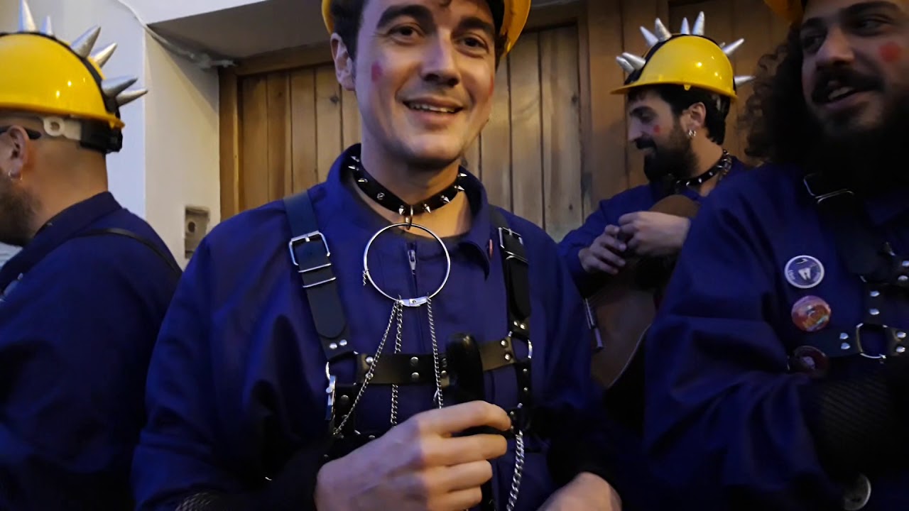 Los Masoquistas. Chirigota Callejera. Actuación completa.