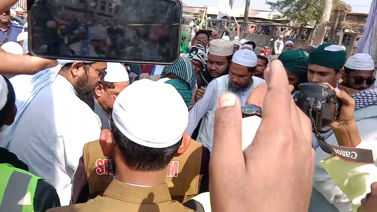 পটুয়াখালী হাতপাখা সমাবেশে যোগ দিলেন পীর সাহেব চরমোনাই। Pir Saheb Charmonai joined the Patuakhali .