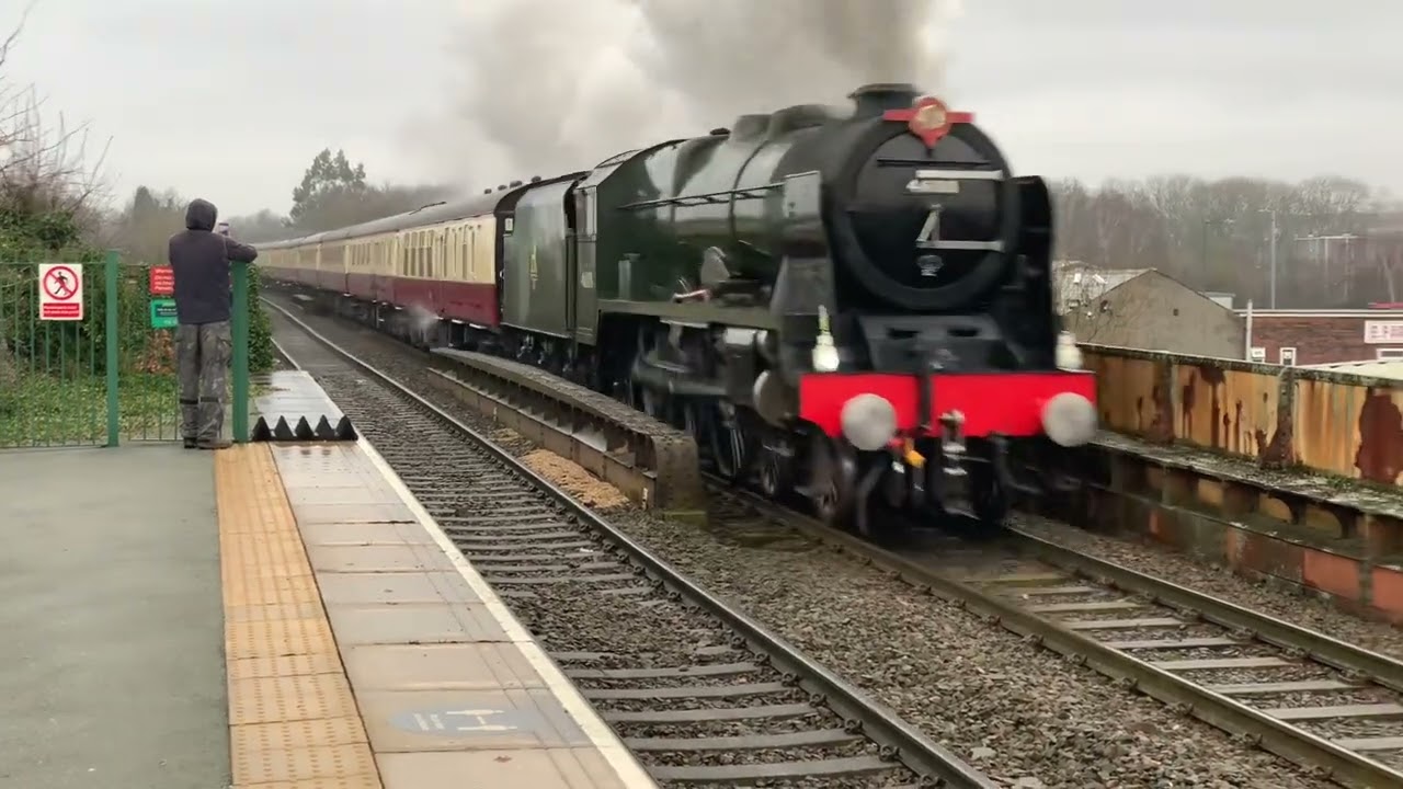 [HD] LMS Royal Scot Class 46100 - Steam Locomotive - Passing through Hyde Central - 02/02/2022