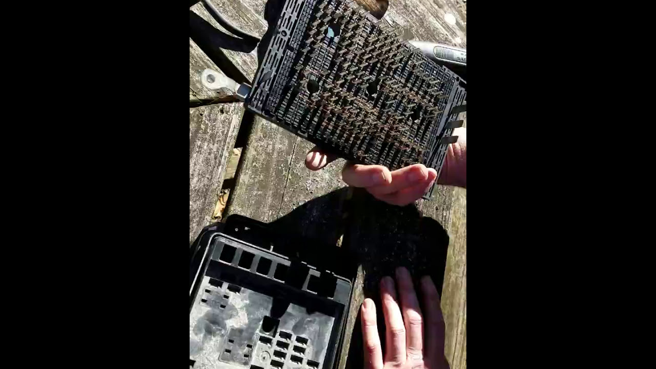 P1682 code Trailblazer SS how to take apart fuse block