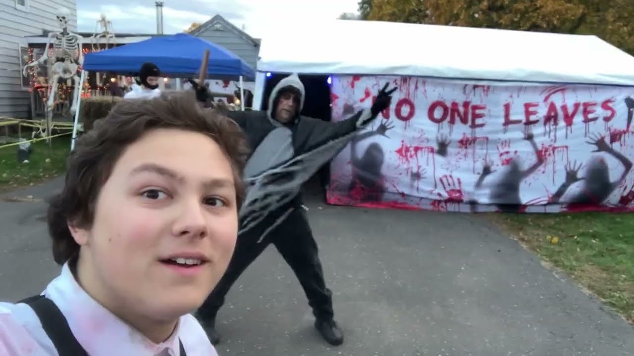 Terror On West Main 2025 DAYTIME WALKTHROUGH!