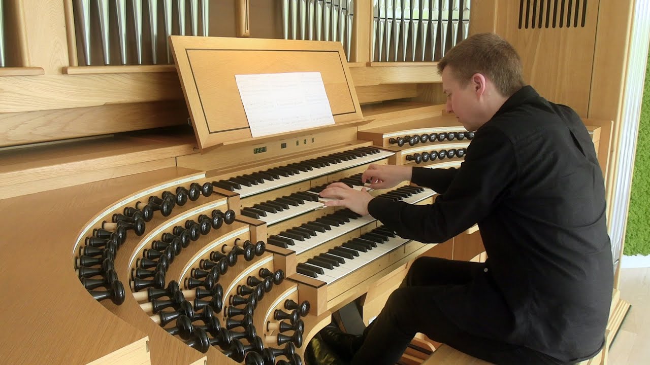Pietro Mascagni: Intermezzo from Cavalleria rusticana, arr. by Jonathan Scott