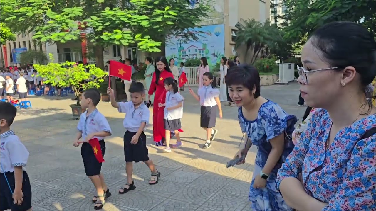 05.09.2025 - Lễ khai giảng cùa Bingbing vàLạc Lạc năm học mới