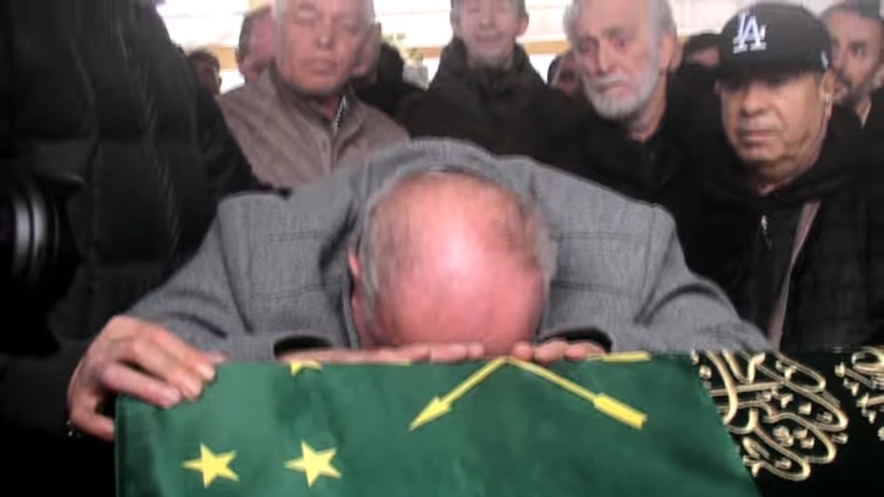 OYUNCU KANBOLAT GÖRKEM ARSLAN'IN CENAZE TÖRENİ,HANGİ ÜNLÜ SANATÇILAR KATILDI ?