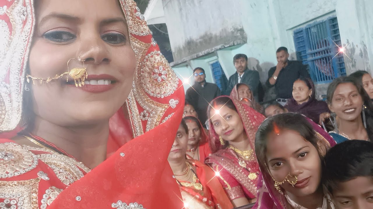 हैप्पी होली मेरे भाई बहन होली की हार्दिक शुभकामनाएं आप सभी को 🙏👍