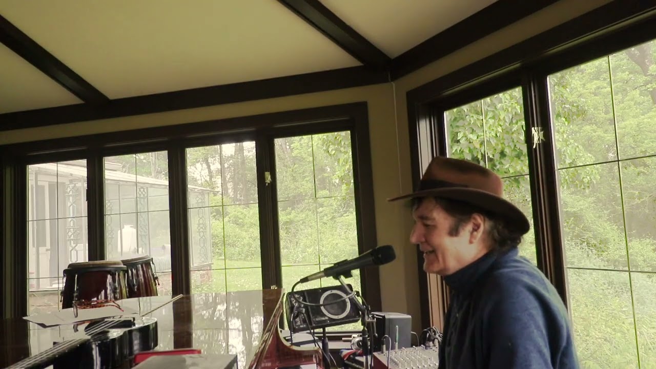 Eternal Troubadour (Tiny Tim) - Written & performed by Harve Mann.