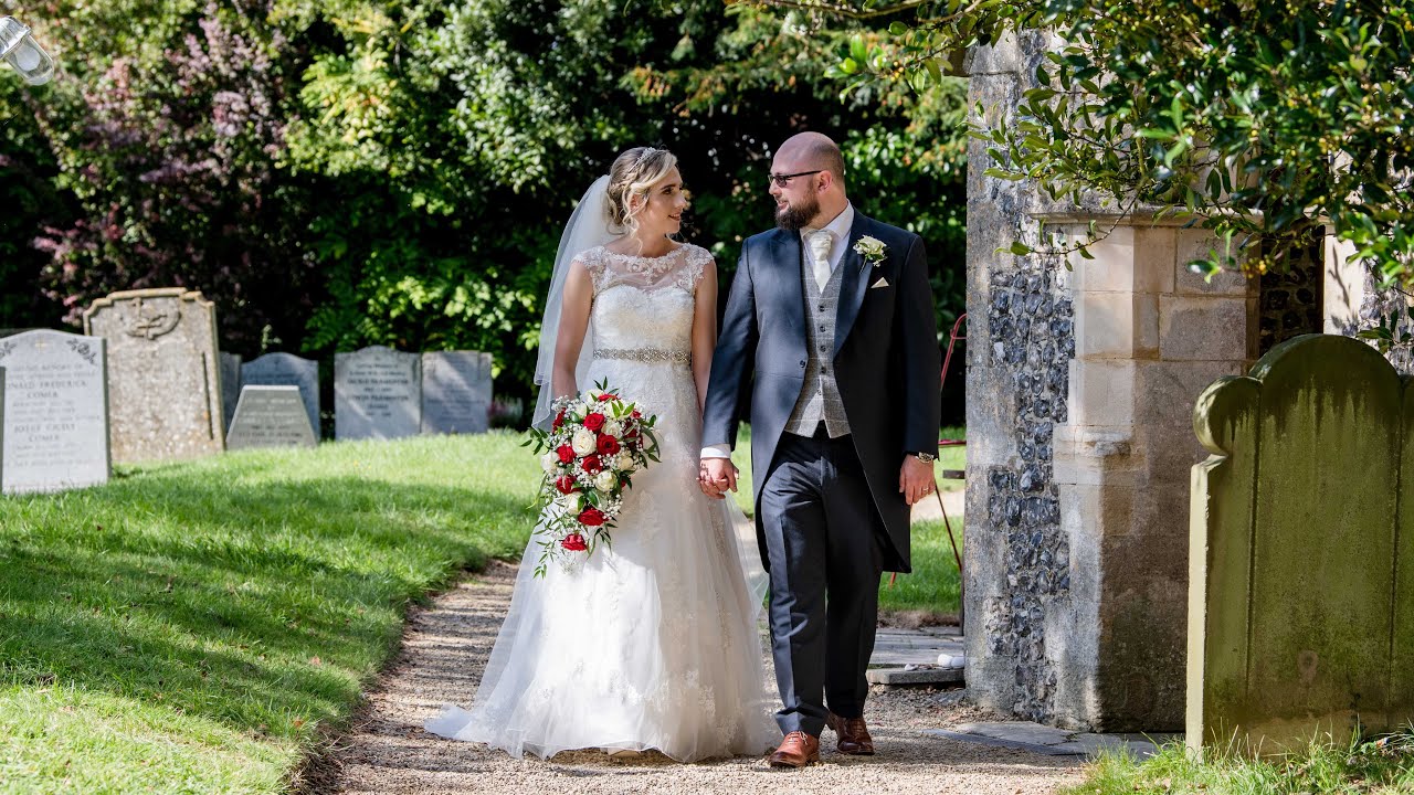 Cotswold Water Park Wedding Photographer (J&S)