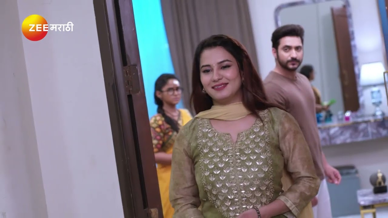 Savalyachi Janu Savali | सारंग सावलीला गजरा देतो