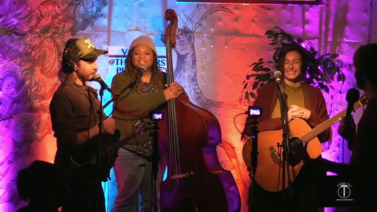 Cedar Streams Wk 9 - Valley Fox - LIVE MUSIC