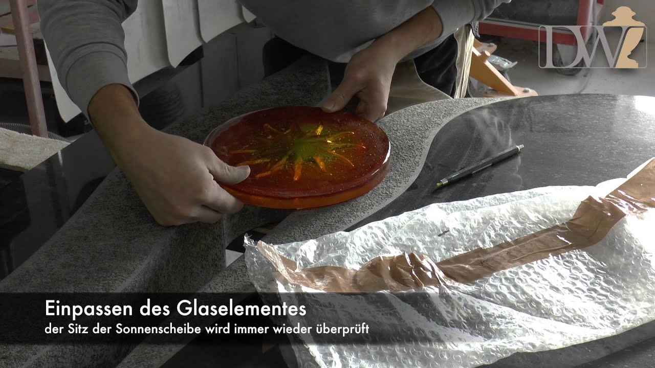 Grabstein|Doppelgrab|Familiengrab &ndash; aus Granit & Glas &ndash; &bdquo;Signum&ldquo; &ndash; Stilvolle-Grabsteine.de