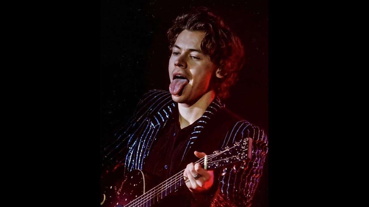 Harry Styles Flirting moments🔥