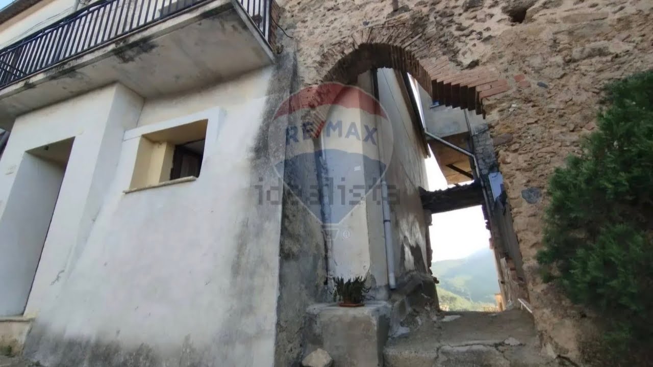 House €25000, 134 sqm, San Marco Argentano, Italy