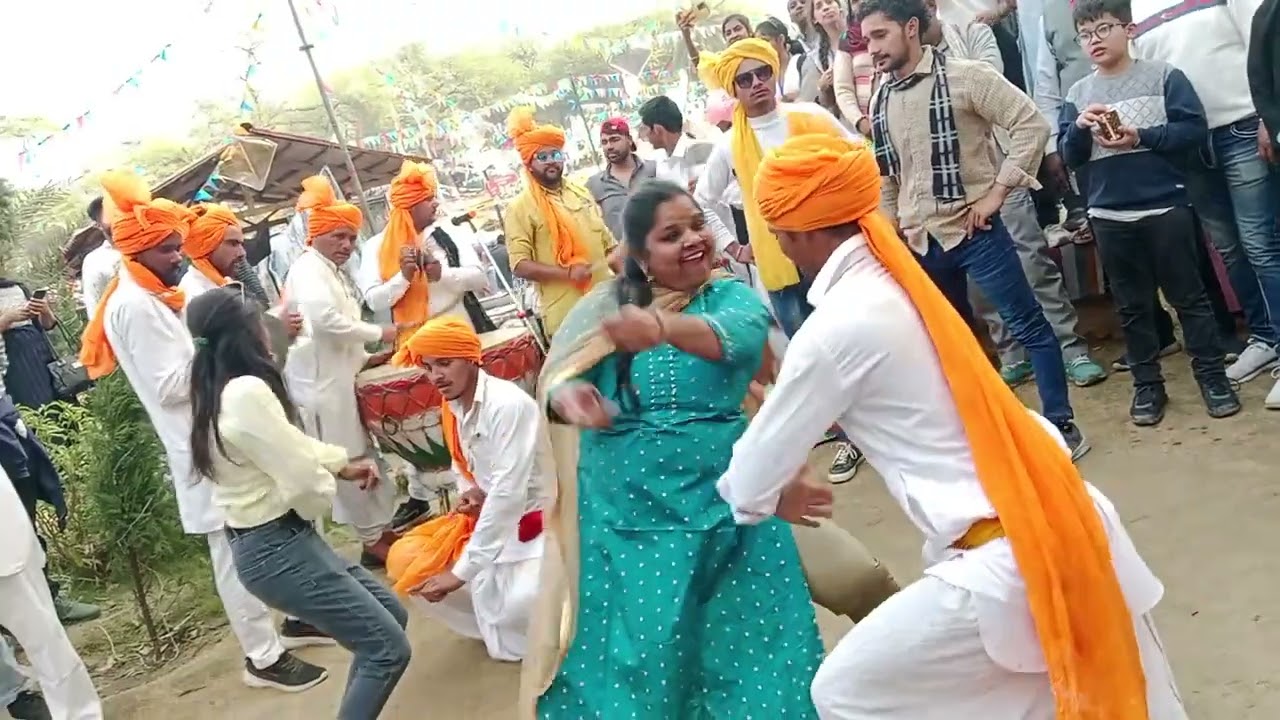 सब नाच रहे थे वहां परमैं भी नाचने चली गई शर्म बहुत आ रही थी मुझे औरमैं जीत करआ गई#lalitakikahanilove