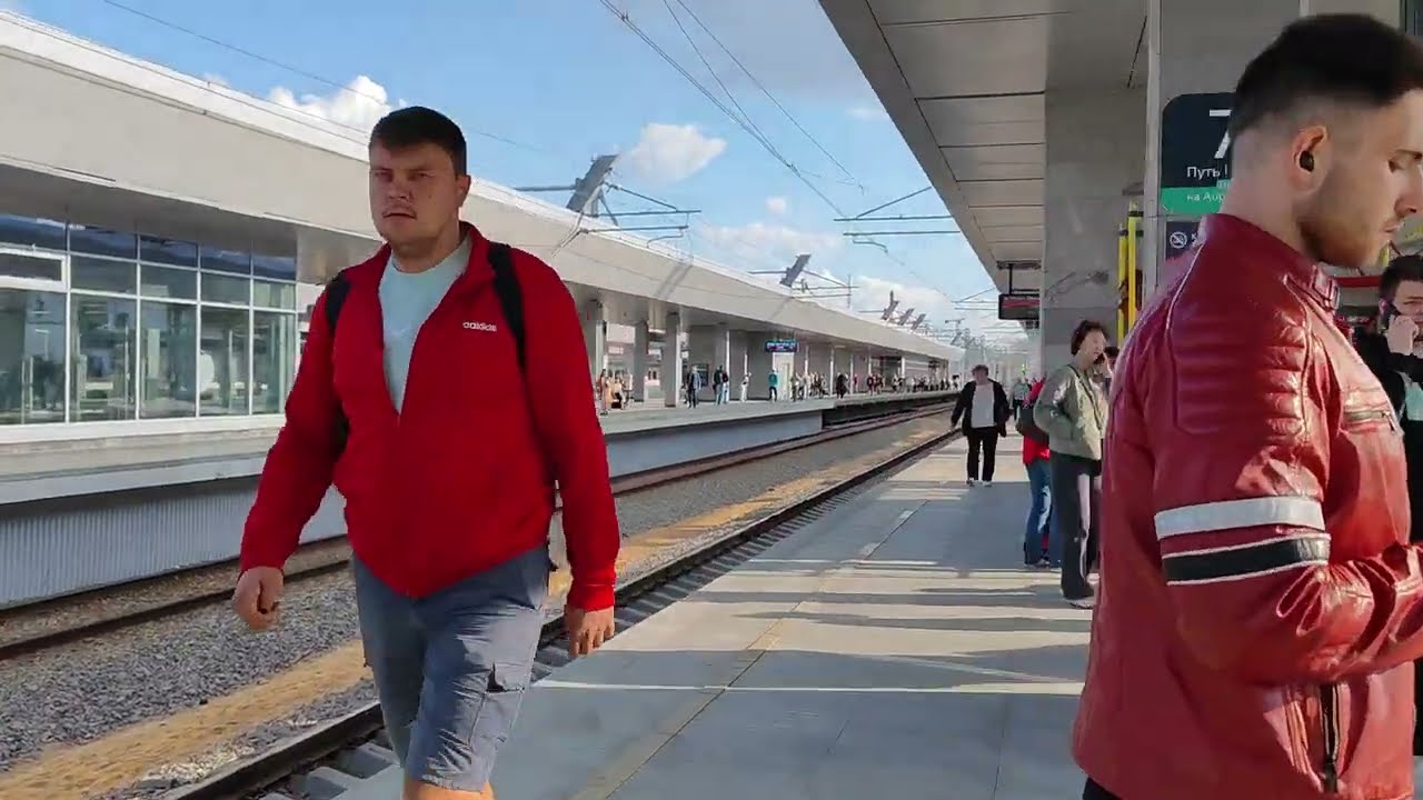 ОТКРЫЛСЯ ПОДЗЕМНЫЙ ВЕСТИБЮЛЬ КУРСКОГО ВОКЗАЛА. ПРОХОД К ПЛАТФОРМАМ D2 И D4.